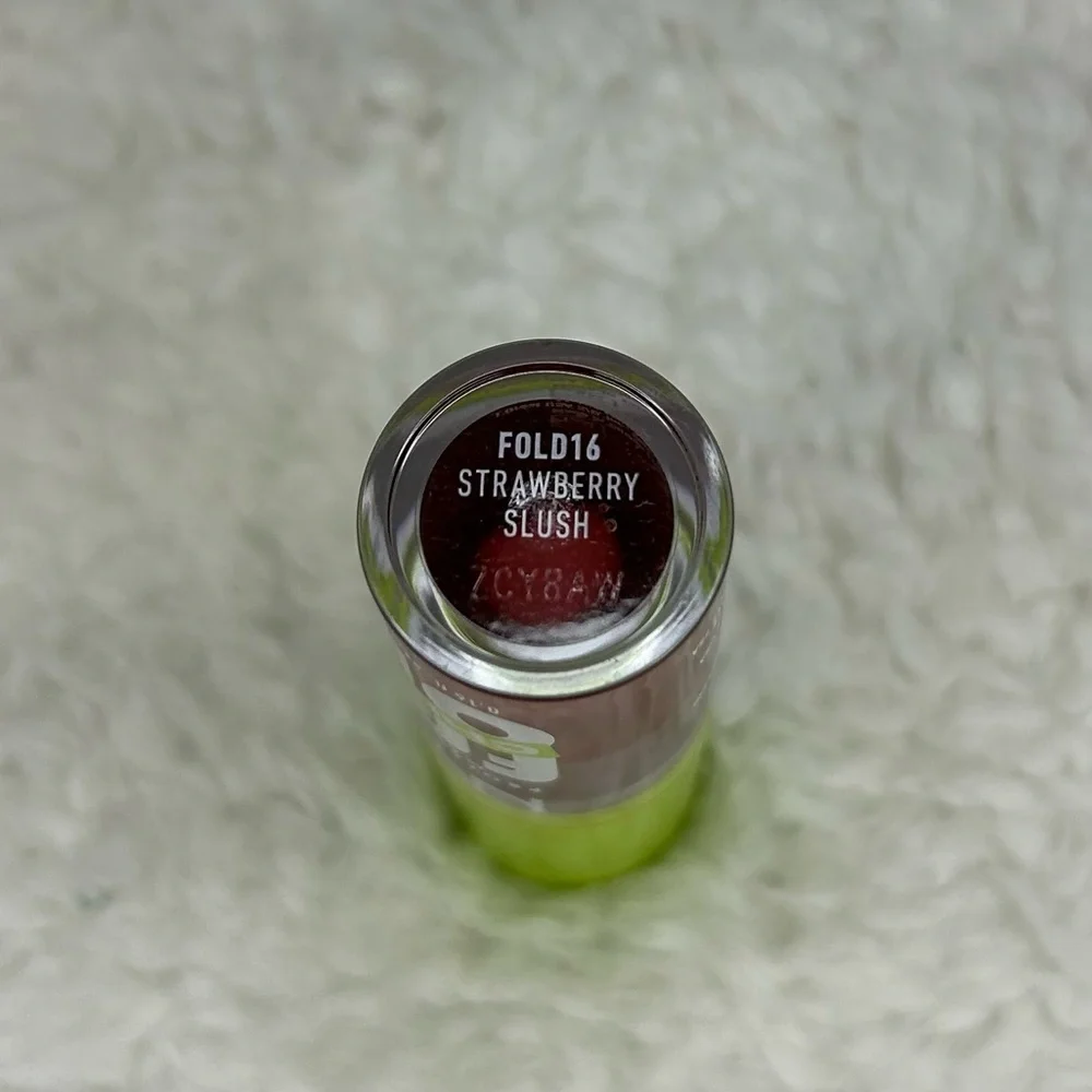NYX Chillz Cooling Lip Oil Strawberry Slush NEW